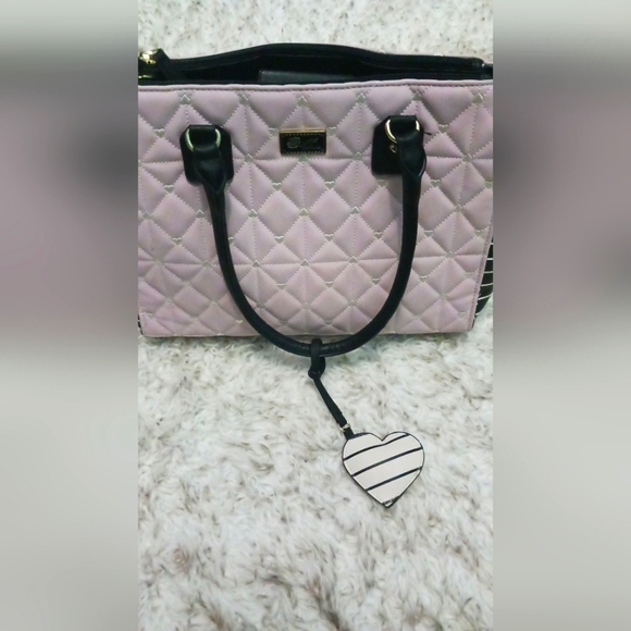 Purse - Picture 1 of 7